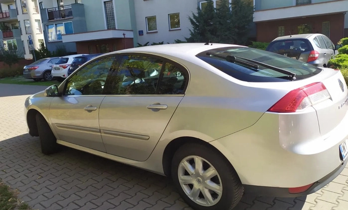 Renault Laguna cena 26000 przebieg: 136200, rok produkcji 2010 z Warszawa małe 106